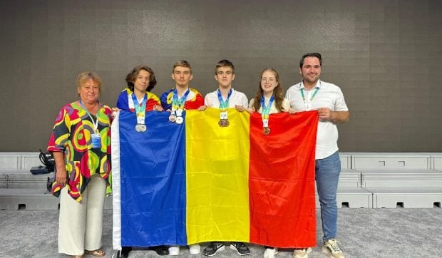 Patru elevi români au obținut 9 medalii la Olimpiada Internațională „Științele Pământului” (IESO) 2025, din China