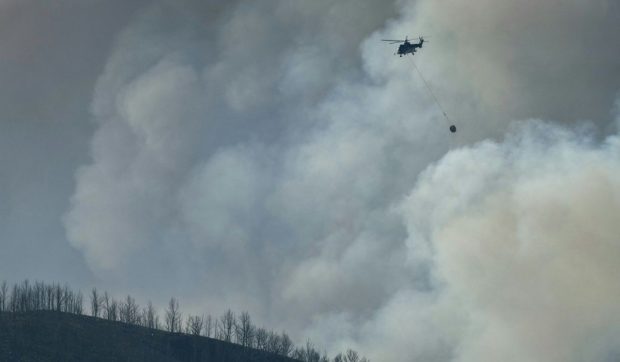 Incendiu uriaș în Franța: aproape 2.000 de pompieri se luptă cu flăcările care au ars deja 16.000 de hectare