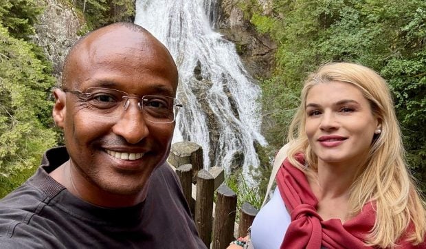 Imagini rare cu familia Ellei Prodan, actrița din „Iubire cu parfum de lavandă”. „Am fost în vacanță și în patru, și în doi”