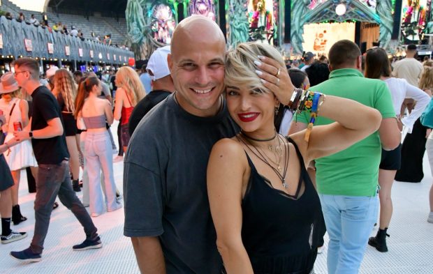 Imagine Stire Giulia Anghelescu și Vlad Huidu sărbătoresc 18 ani de iubire: „O familie, doi copii minunați și un haos frumos” | 2review.ro