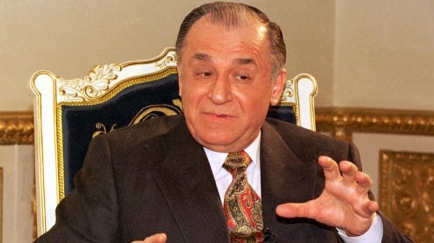 Cum a câștigat Ion Iliescu alegerile din România în 1990, 1992 si 2000