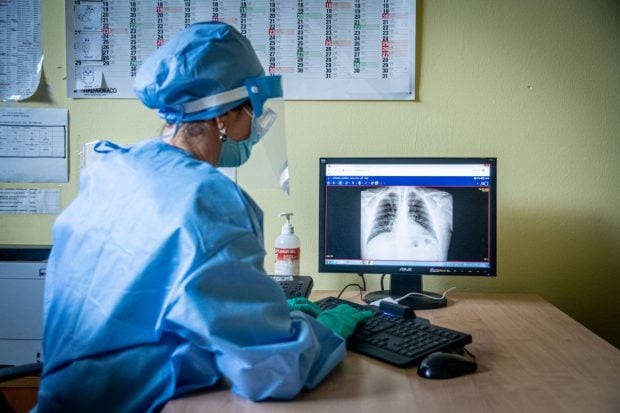 Medicii au fost șocați când au văzut radiografia unui bărbat care a mers la spital cu dureri în piept. Ce au descoperit