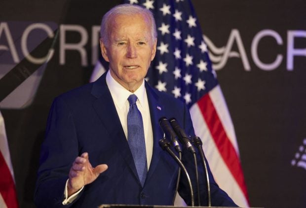 Biden spune că „țara trece prin zile întunecate sub Trump” și acuză executivul că încearcă să desființeze Constituția