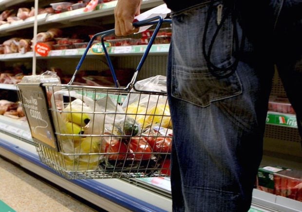 Creșterile exagerate de prețuri după apariția noilor cote TVA, investigate de Consiliul Concurenței: „Monitorizăm alimentele și carburanții”