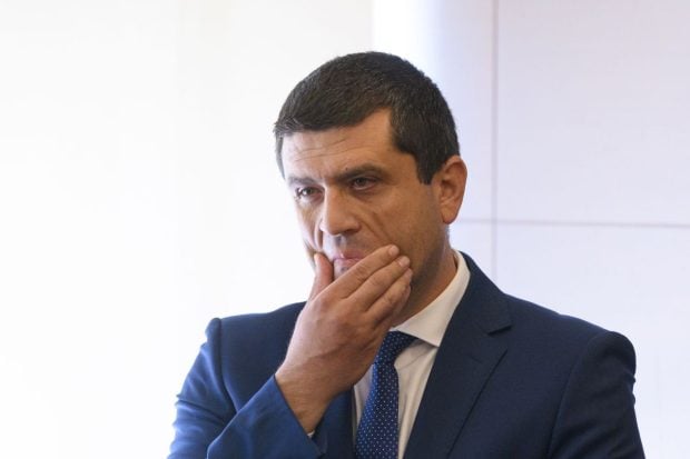 Ministerul Economiei a rămas fără bani pentru plata salariilor din august și decembrie: „Au ciupit bani de peste tot”