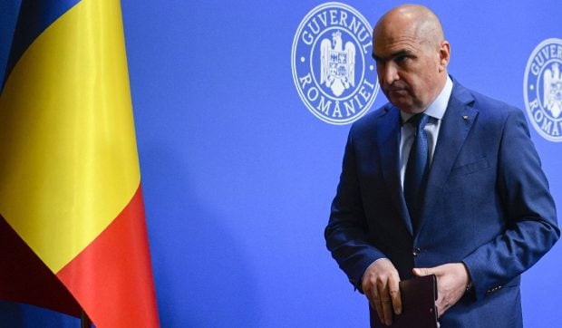 Premierul Ilie Bolojan, falsuri și informații scoase din context, legate de norma didactică sau numărul de elevi la clasă pentru a apăra tăierile din Educație