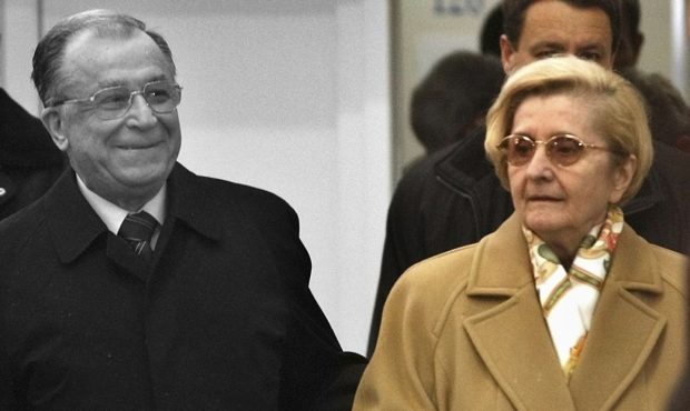 Ce pensie avea Ion Iliescu și câți bani ar putea primi ca urmaș Nina, soția fostului președinte al României