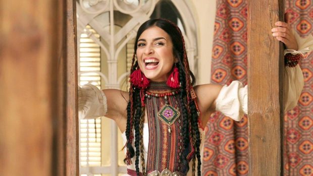 Jaklin Baghdasaryan, artista armeană care a făcut cunoscută melodia românească „Șaraiman” pe toată planeta: „E plăcut să cânt în română, e o limbă melodioasă, dulce și cu caracter”