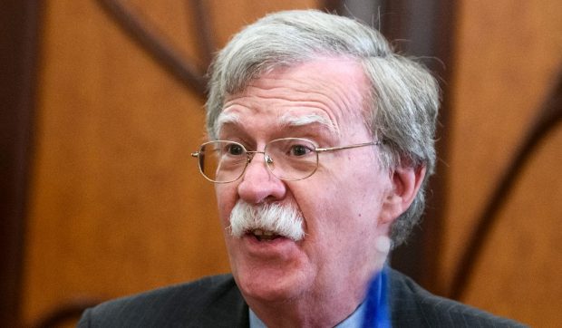 FBI percheziționează locuinţa unui fost consilier al lui Donald Trump, devenit ulterior un critic al președintelui