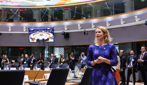 De ce se frământă UE și nu știe cum să confiște 210 miliarde de euro, active înghețate ale Rusiei
