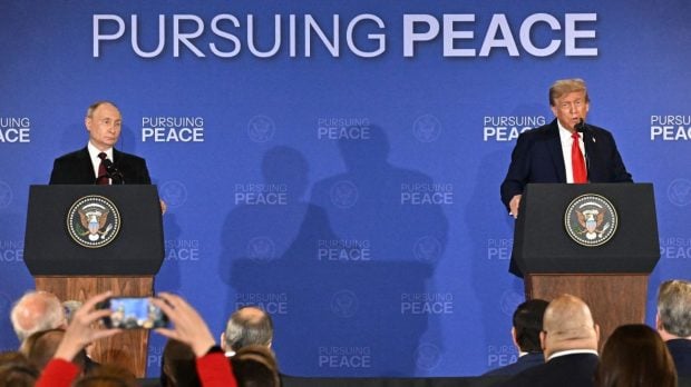 Kremlinul jubilează după conferința de presă care nu a mai avut loc și în care Donald Trump și Vladimir Putin nu au spus nimic clar