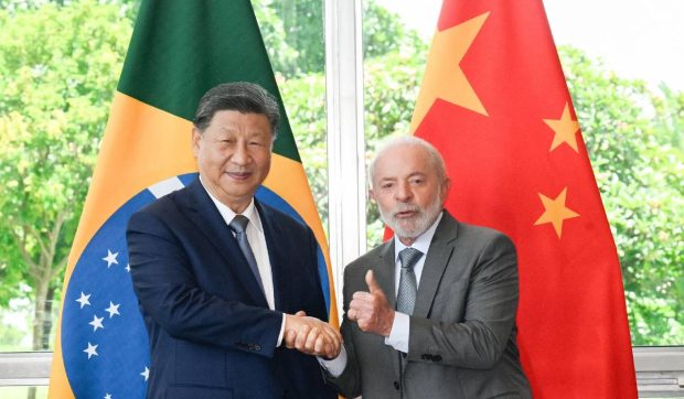 China investește masiv în Brazilia, după ce SUA au pedepsit țara cu taxe. Președintele Lula se îndreaptă spre BRICS în căutare de noi piețe