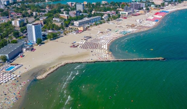 Minivacanța de Sfânta Maria 2025, cel mai aglomerat weekend al sezonului estival. Turiștii au ocupat aproape complet litoralul