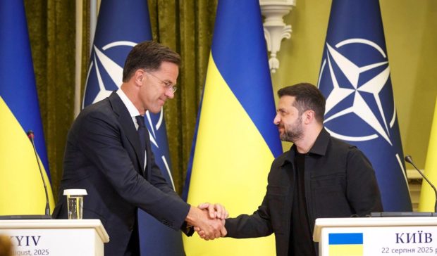 Șeful NATO, vizită surpriză la Kiev. Acordul garanțiilor de securitate e aproape gata: „Ne asigurăm că Putin nu va mai ataca niciodată Ucraina”