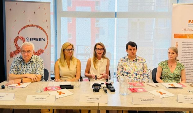 Povestea medicului oncolog care a devenit pacient cu cancer renal: „Sunt de ambele părți ale mesei”