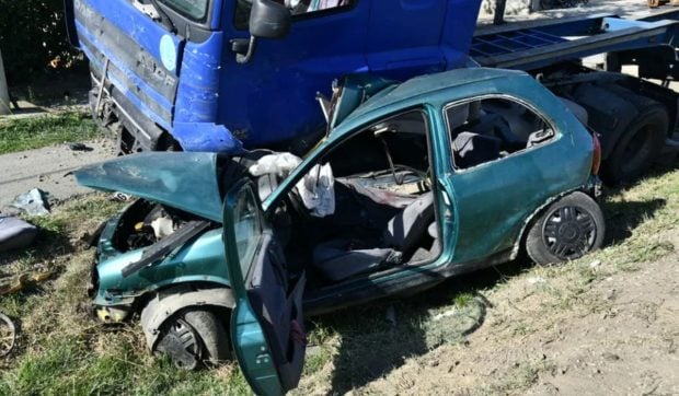 Un tată și-a văzut copiii morți într-un accident în timp ce mergea cu autobuzul acasă, într-un oraș din Serbia