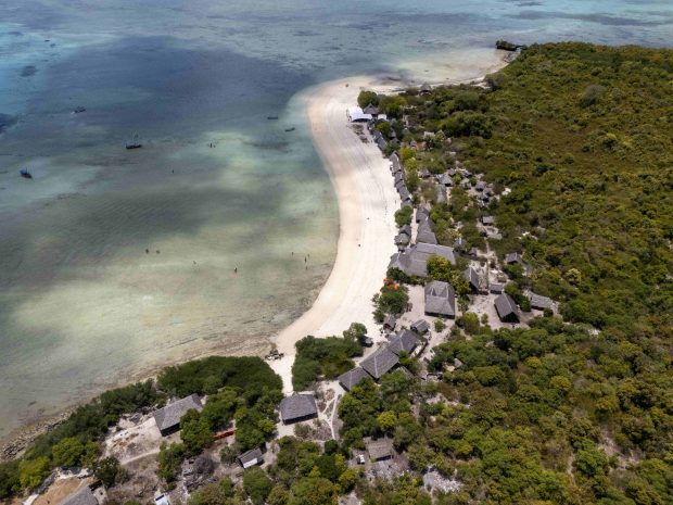 O femeie care a rămas însărcinată înainte de vacanța din Zanzibar a primit înapoi banii pentru luna de miere anulată: „Sarcina, un risc realist”