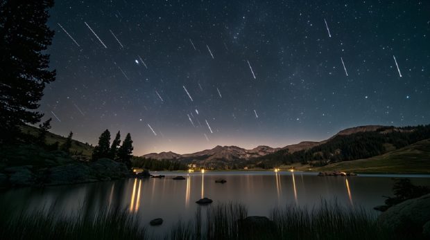 Ghidul Tău pentru Observarea Spectacolului Cereasc al Anului în Nopțile Magice de August