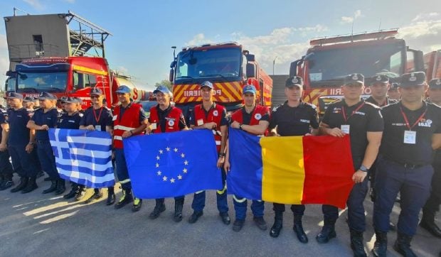 Încă 40 de pompieri români au ajuns în Grecia pentru a ajuta la stingerea incendiilor de vegetație
