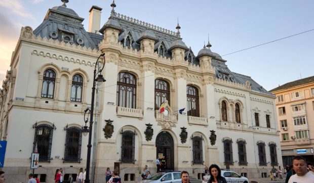 Unu din trei angajați va fi dat afară. Primăriile se închid pe termen nelimitat din 29 august: „S-a umplut paharul”
