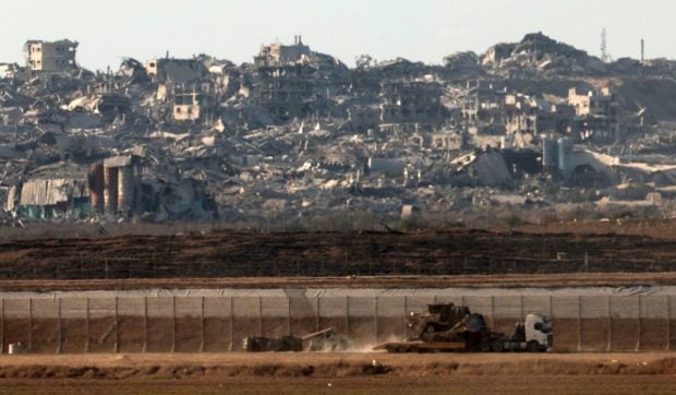 Israelul se pregătește să ocupe Gaza, escaladare majoră a războiului. Netanyahu a sugerat că armata sa va „prelua controlul asupra întregii Gaze”