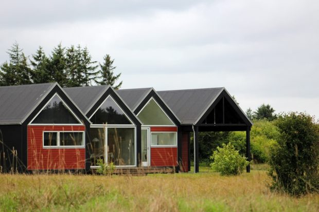 Soluții de locuire sustenabilă: Tendințe internaționale în arhitectura modulară