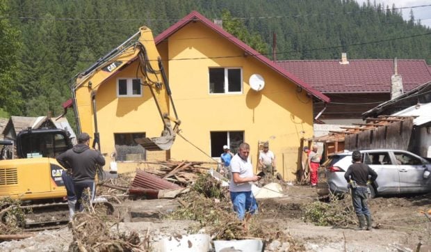 Cum pot fi ajutați sinistrații din Broșteni: ce trebuie neapărat făcut
