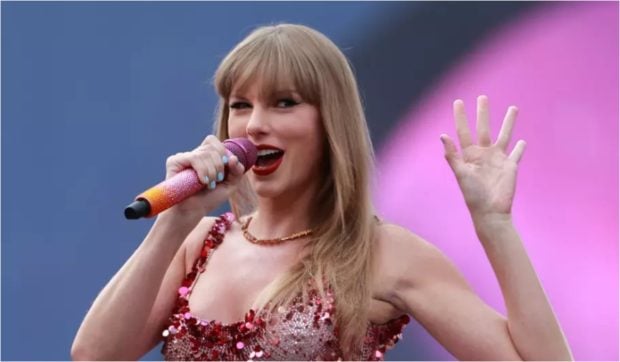 AI-ul al lui Elon Musk, acuzat că produce singur videoclipuri sexuale explicite cu Taylor Swift