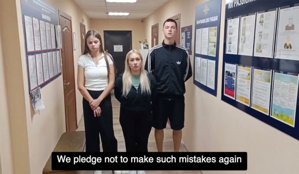 Tinerii ruși reținuți după un videoclip TikTok controversat lângă un depozit în flăcări! 1 tineri rusia scuze publice video tiktok
