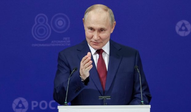 Vladimir Putin anunță că se întâlnește cu Volodimir Zelenski: „Dacă e pregătit, să vină la Moscova”