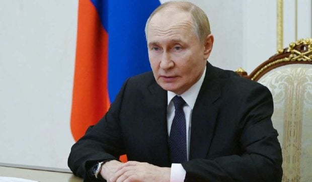 Rusia, supărată de „insultele vulgare” folosite de Emmanuel Macron la adresa lui Vladimir Putin: „A depășit limita”