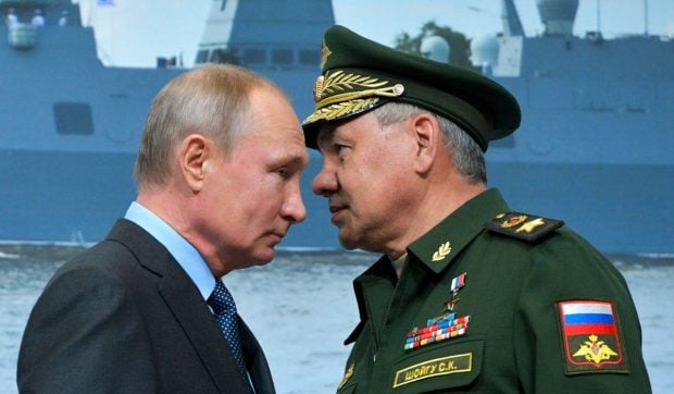 Cum a lăsat Vladimir Putin 118 marinari ruși să moară în submarinul nuclear Kursk, scufundat acum 25 de ani în timpul unui exercițiu