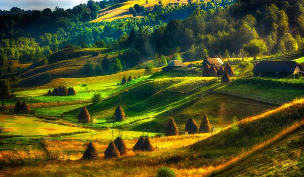 România, între furtuni și caniculă: în ce zone va ploua. Prognoza meteo ANM pentru următoarele două săptămâni