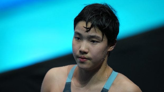 Născută în 2012, Yu Zidi este acum cea mai tânără medaliată din istoria campionatelor mondiale, fără să concureze în finală