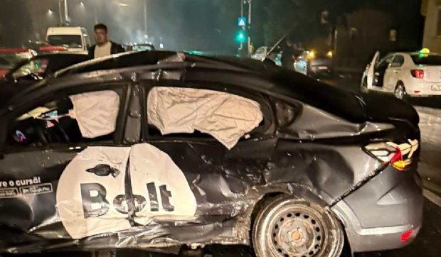 Un tânăr de 18 ani a murit într-un accident produs în Pitești, după ce a fost lovit de Boltul pe care îl comandase