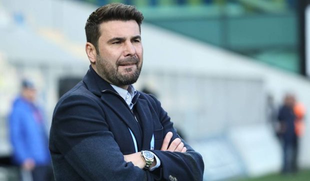 Adrian Mutu controlează un teren sportiv al statului fără licitație: decide cine joacă, în timp ce rugby-ul e marginalizat