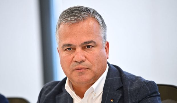 Adrian Veștea își propune să formeze noul Guvern până la sfârșitul săptămânii viitoare: „Sunt hotărât să reușesc”