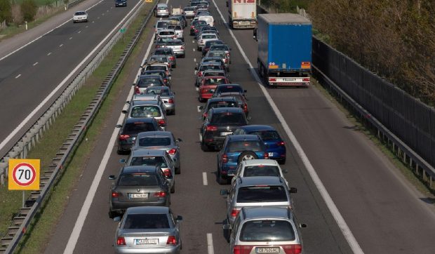 Un șofer de camion a fost filmat de noile camere radar din Bulgaria: conducea cu 162 km/oră, pe autostradă. „Sunt niște criminali”