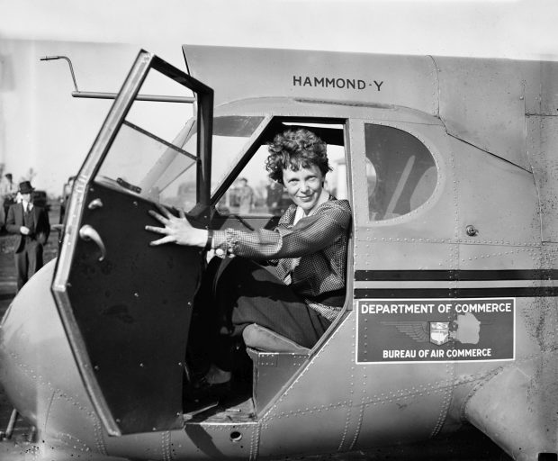 Trump vrea să facă publice dosarele secrete despre dispariția pilotului Amelia Earhart