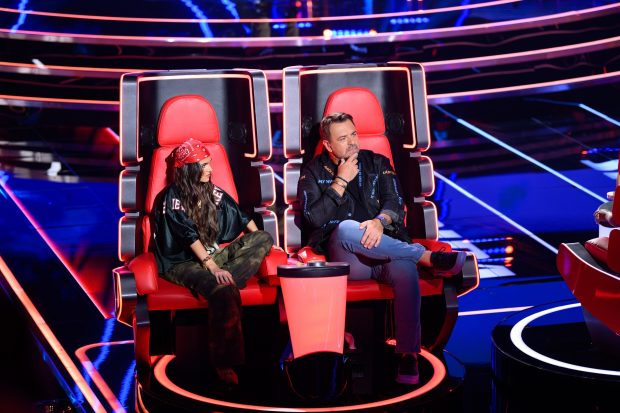 Imagine Stire „Vocea României” 19 septembrie 2025. Cine va urca pe scenă în această seară. „Mie dacă îmi e mai frică de cineva din echipa lor îmi e de Theo” | 2review.ro