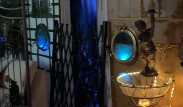 A văzut „Titanic” de peste 500 de ori și și-a transformat apartamentul într-o replică a vasului celebru: „Încă adaug lucruri în fiecare zi” | VIDEO