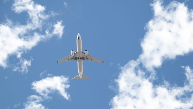 GPS-ul avionului ministrului spaniol al Apărării a fost atacat deasupra enclavei rusești Kaliningrad