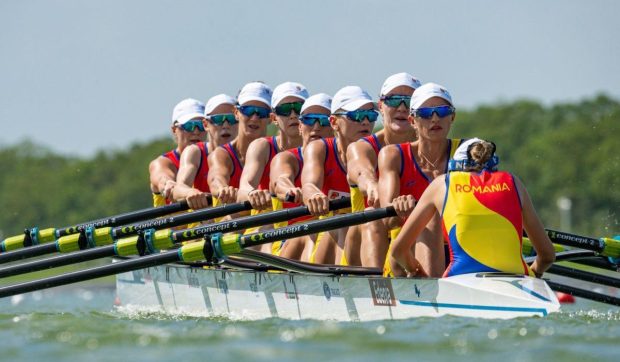 Echipajul feminin de 8 plus 1 rame al României a cucerit medalia de argint la Campionatele Mondiale