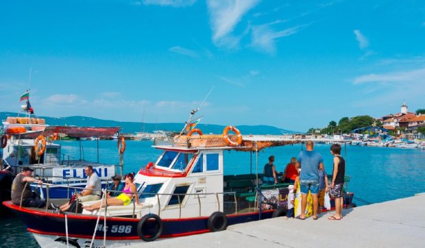 Șase stațiuni de plajă ieftine în Europa, de la orașe regale la coaste „aurii”, cu oferte avantajoase de toamnă