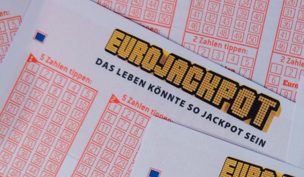 120 de milioane de euro așteaptă să fie ridicați. Câștigătorul Eurojackpot de la Berlin n-a dat niciun semn