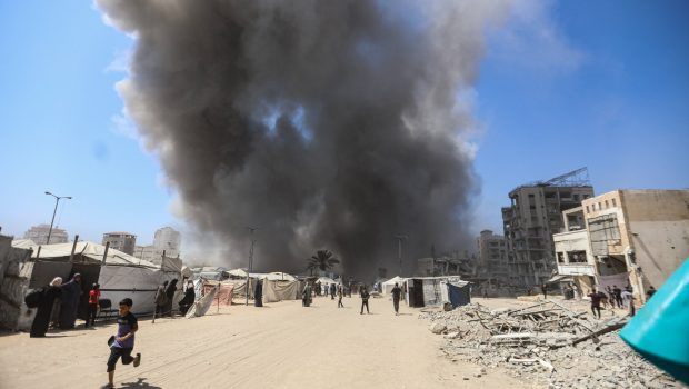 Armata israeliană ocupă 40% din orașul Gaza și le cere palestinienilor să se îndrepte către o „zonă umanitară” situată mai la sud