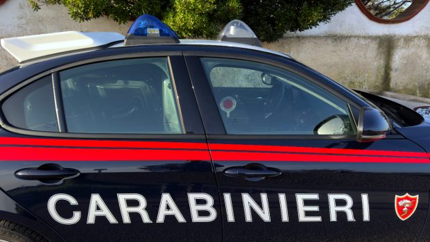 Un electrician român a fost găsit mort într-un depozit din Italia. Bărbatul ar fi fost împușcat