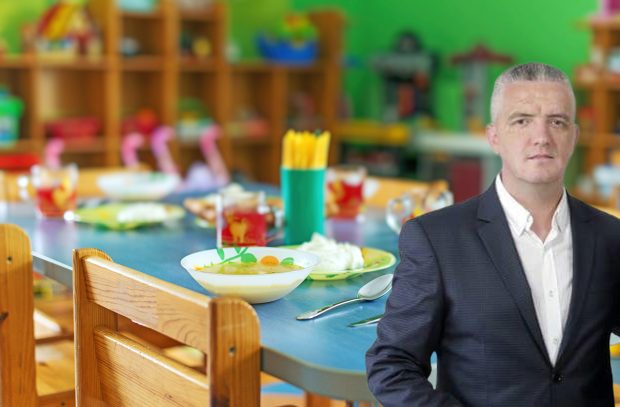 Cum a băgat programul „Masa sănătoasă” în spital un copil de grădiniță la Șag, Timiș. Politicienii locali, implicați în programul guvernamental, încearcă să minimalizeze gravitatea situației