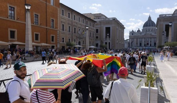 Primul pelerinaj LGBT+, organizat la Vatican pentru mai multă diversitate în Biserică: „Nu trebuie să ne înțelegem greșit”