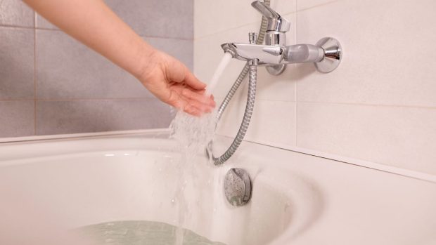 Un copil de șase ani din Timișoara a murit electrocutat în timp ce făcea baie